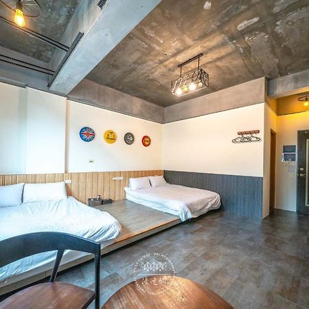 羅東夜市 工業loft旅宿 Loft House Luodong Dış mekan fotoğraf