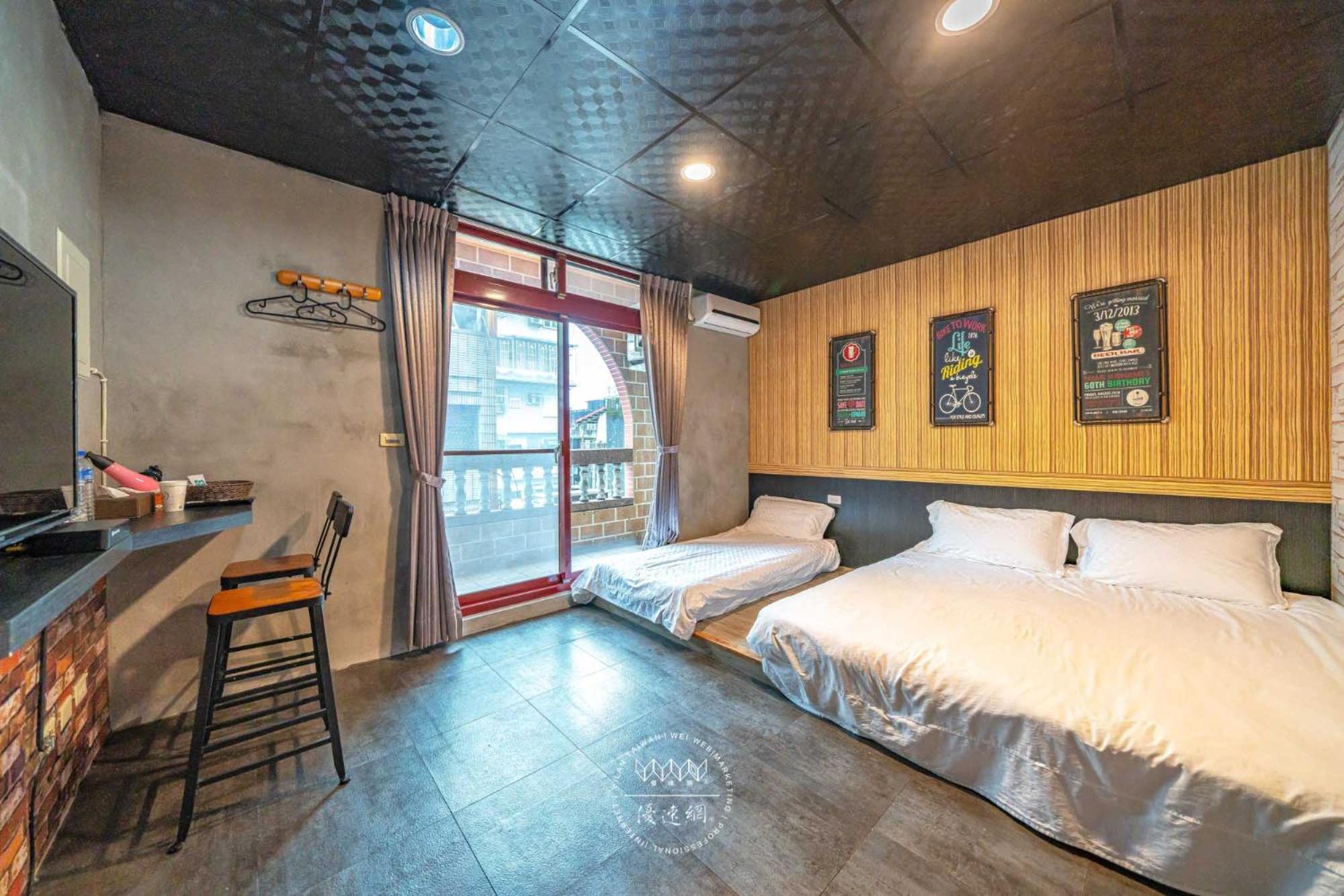 羅東夜市 工業loft旅宿 Loft House Luodong Dış mekan fotoğraf