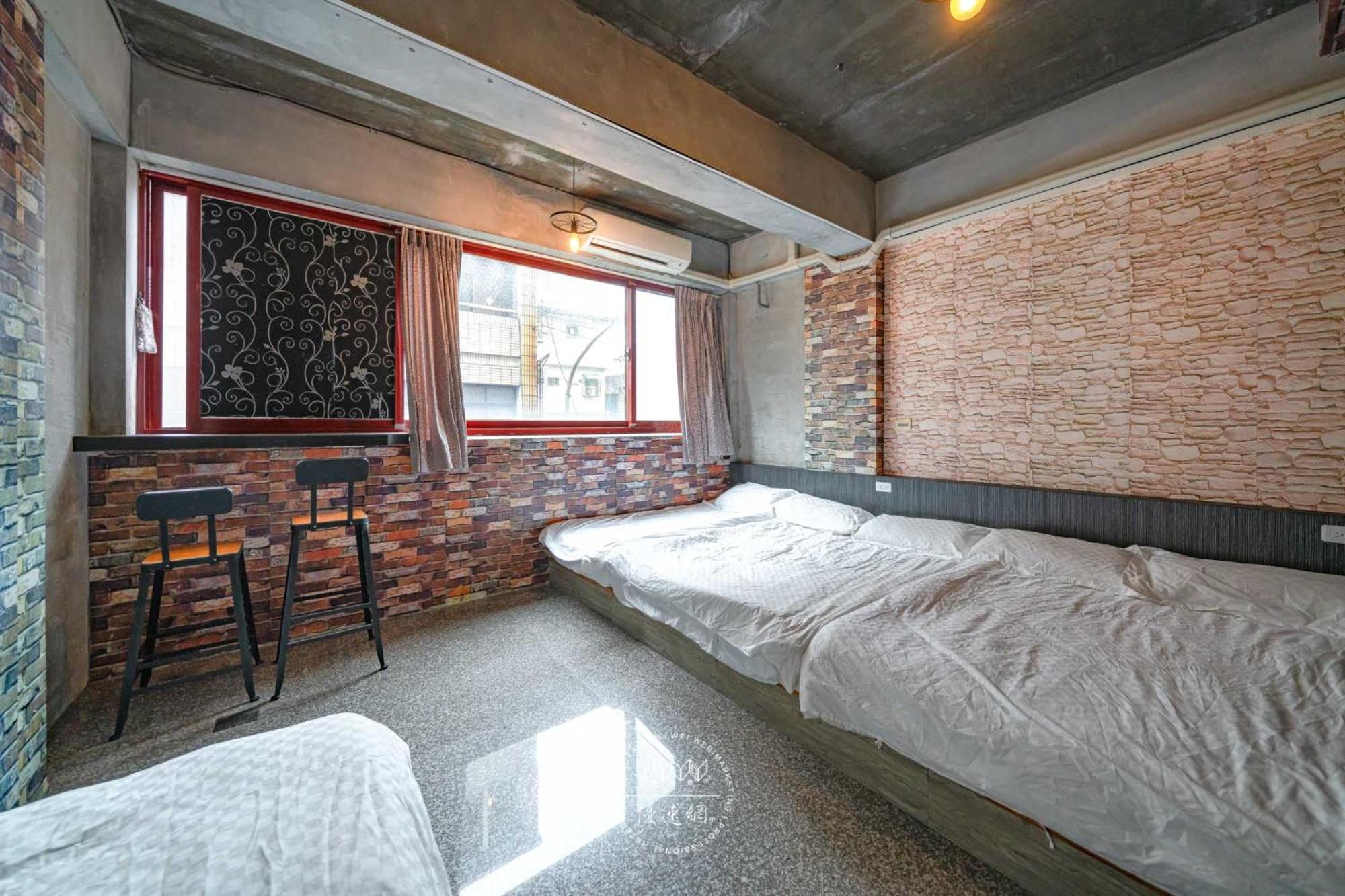 羅東夜市 工業loft旅宿 Loft House Luodong Dış mekan fotoğraf