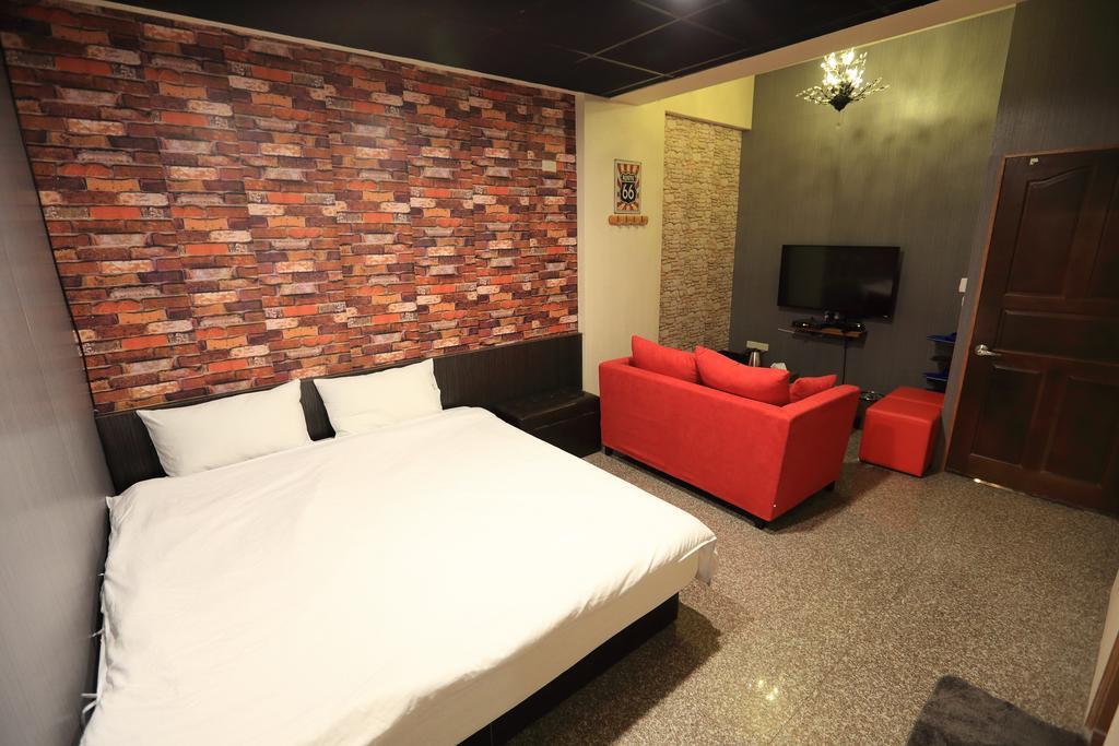 羅東夜市 工業loft旅宿 Loft House Luodong Dış mekan fotoğraf