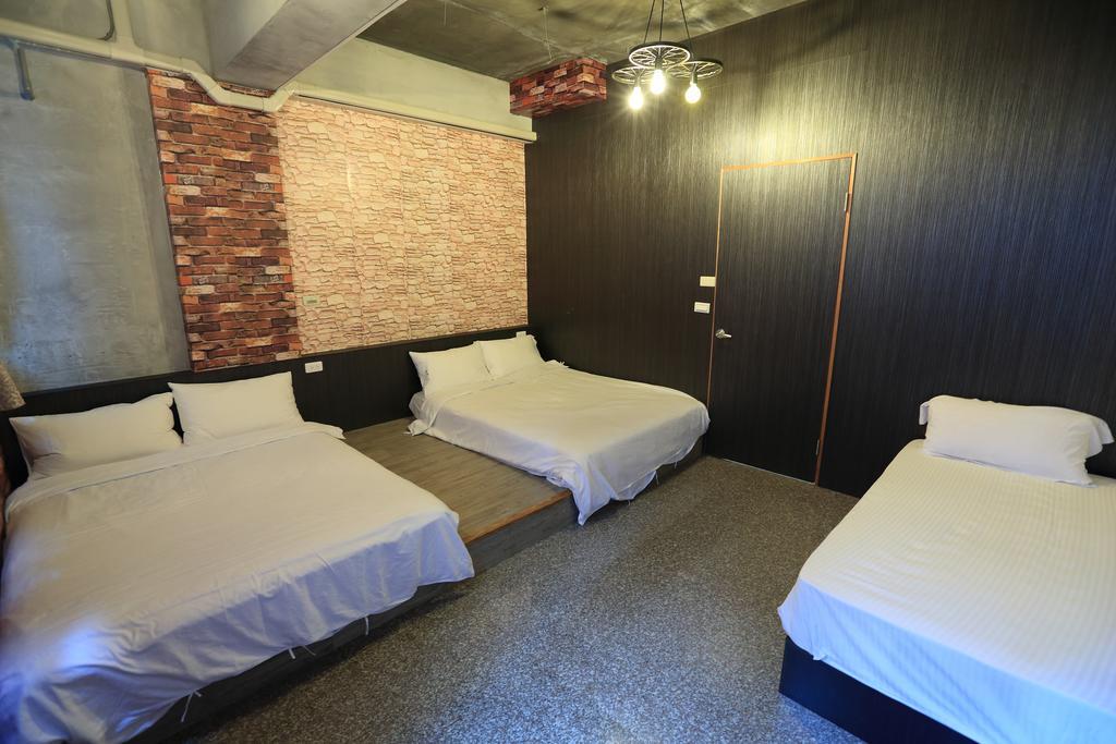 羅東夜市 工業loft旅宿 Loft House Luodong Dış mekan fotoğraf