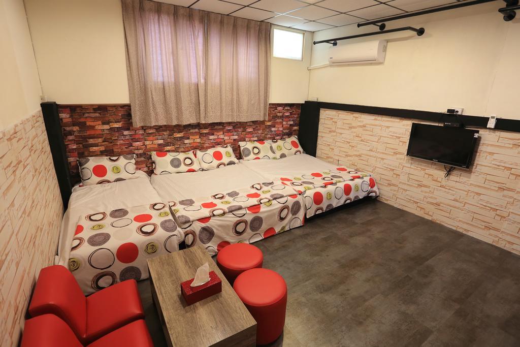 羅東夜市 工業loft旅宿 Loft House Luodong Dış mekan fotoğraf