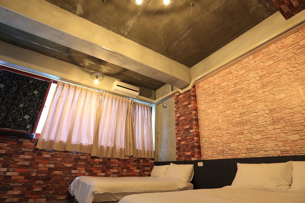 羅東夜市 工業loft旅宿 Loft House Luodong Dış mekan fotoğraf